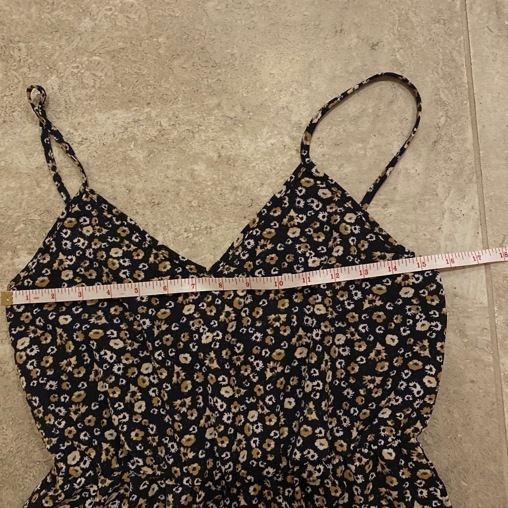 🎉Navy Blue Floral SHEIN Romper - Size Medium (Fits Small) w/ Adjustable Straps - Picture 2 of 6